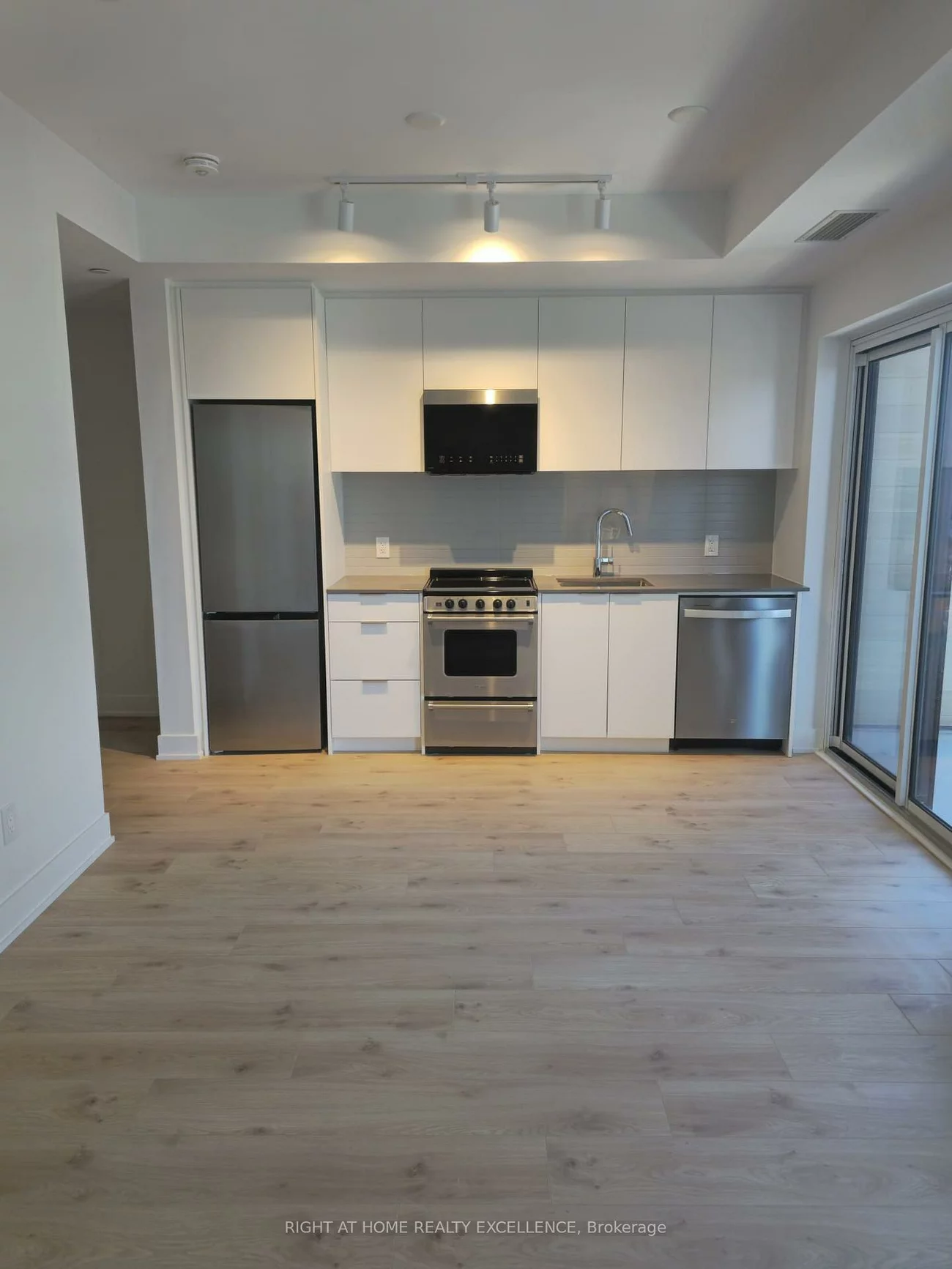 3008, WILLIAM CUTMORE, 1010 - JM Joshua Meadows, Oakville