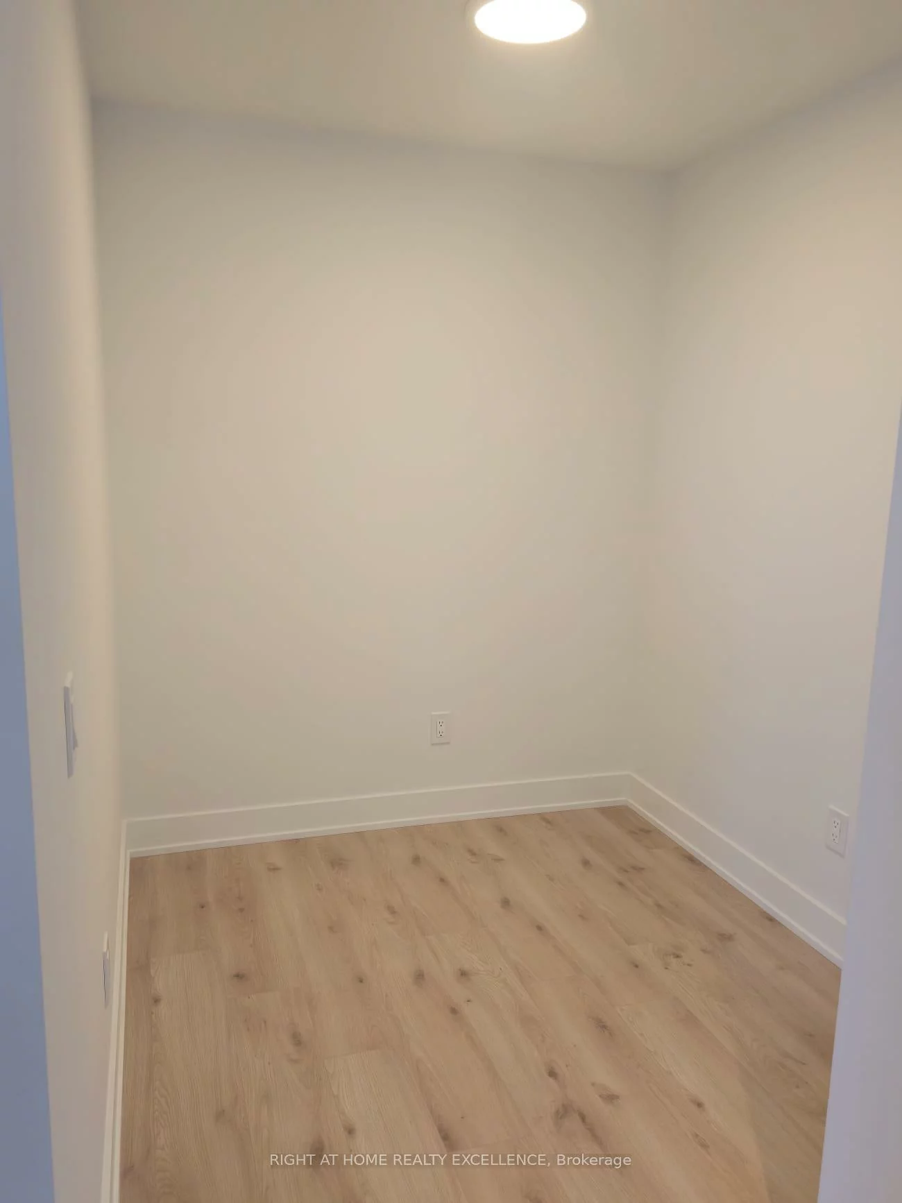 3008, WILLIAM CUTMORE, 1010 - JM Joshua Meadows, Oakville