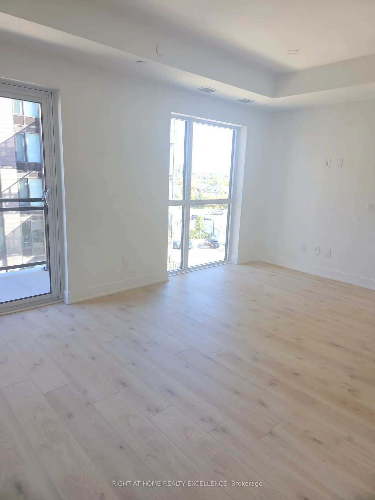 3008, WILLIAM CUTMORE, 1010 - JM Joshua Meadows, Oakville