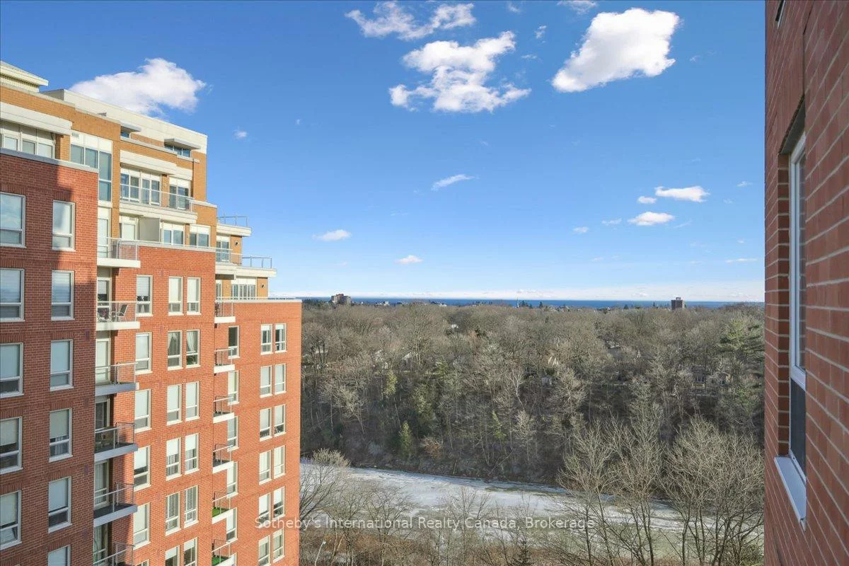 40, Old Mill, 1014 - QE Queen Elizabeth, Oakville