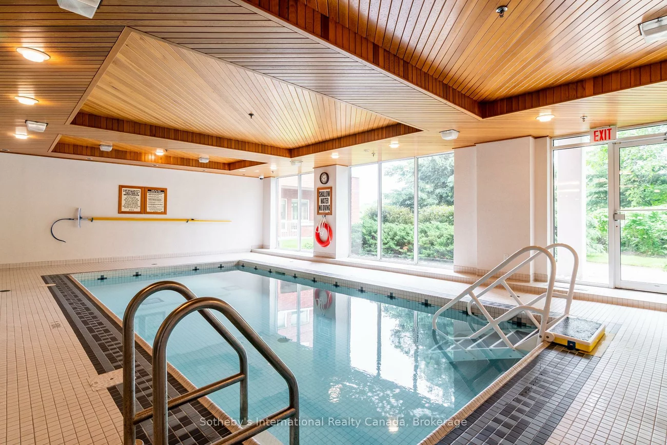 40, Old Mill, 1014 - QE Queen Elizabeth, Oakville
