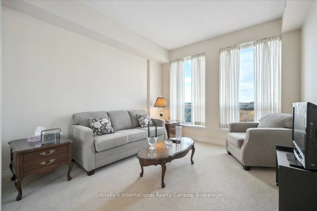 40, Old Mill, 1014 - QE Queen Elizabeth, Oakville