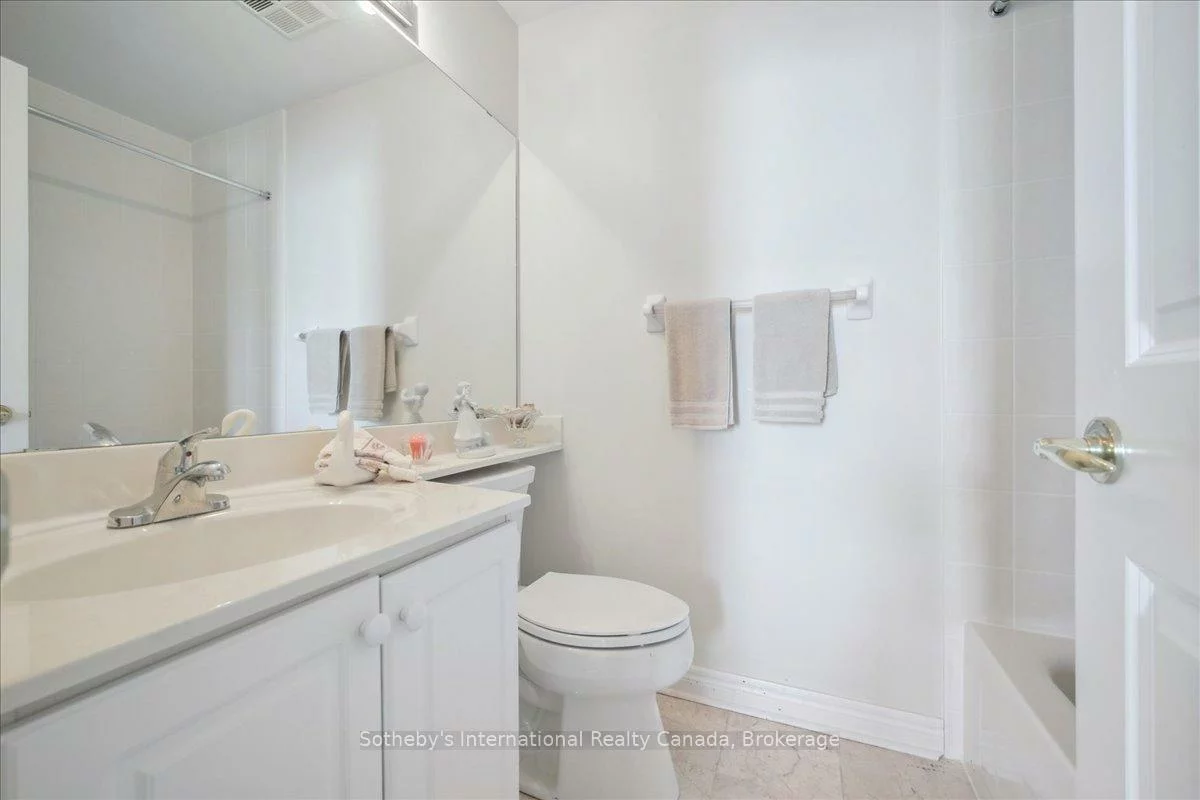 40, Old Mill, 1014 - QE Queen Elizabeth, Oakville