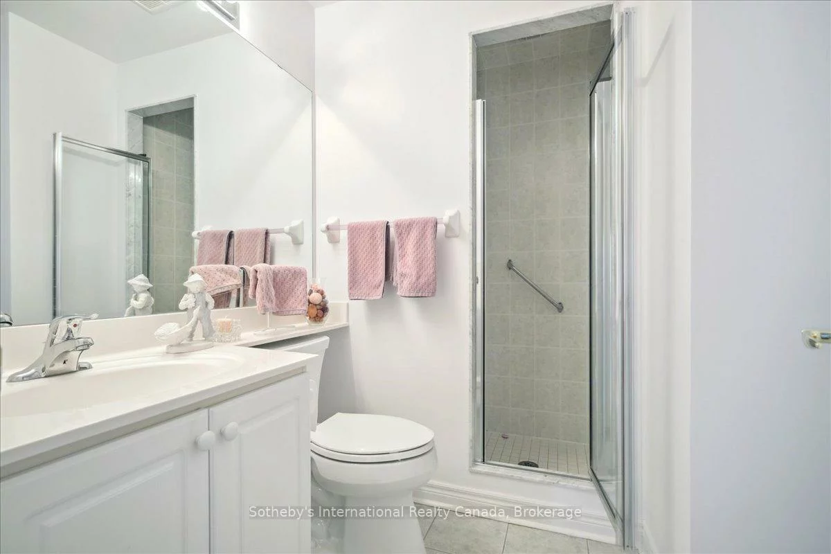 40, Old Mill, 1014 - QE Queen Elizabeth, Oakville