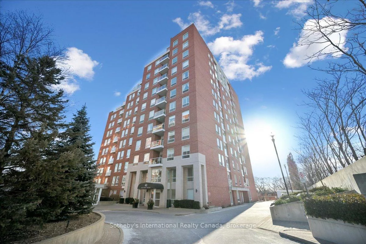 40, Old Mill, 1014 - QE Queen Elizabeth, Oakville