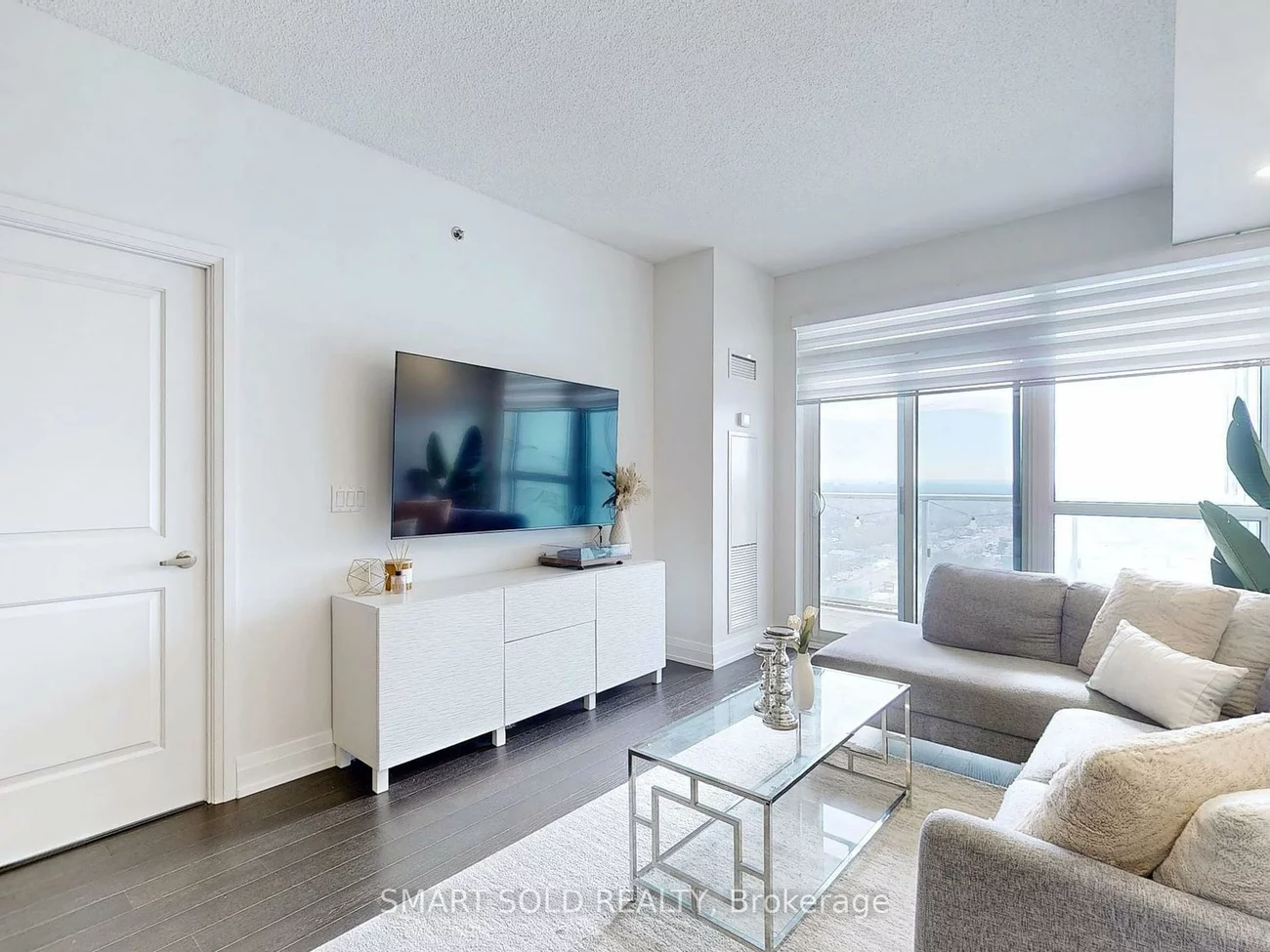 65, Speers, 1014 - QE Queen Elizabeth, Oakville