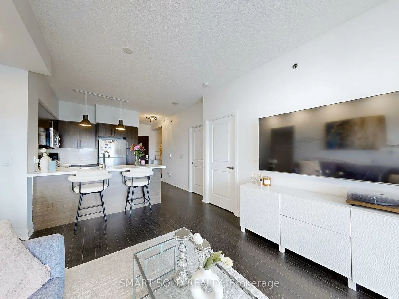 65, Speers, 1014 - QE Queen Elizabeth, Oakville