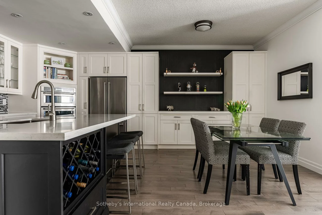 50, Old Mill, 1014 - QE Queen Elizabeth, Oakville