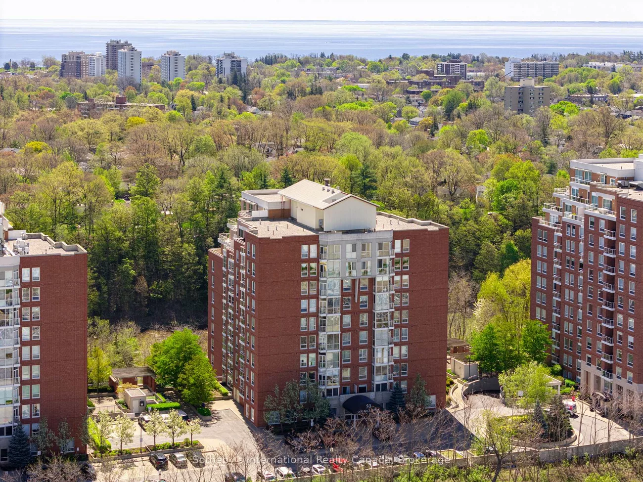 50, Old Mill, 1014 - QE Queen Elizabeth, Oakville