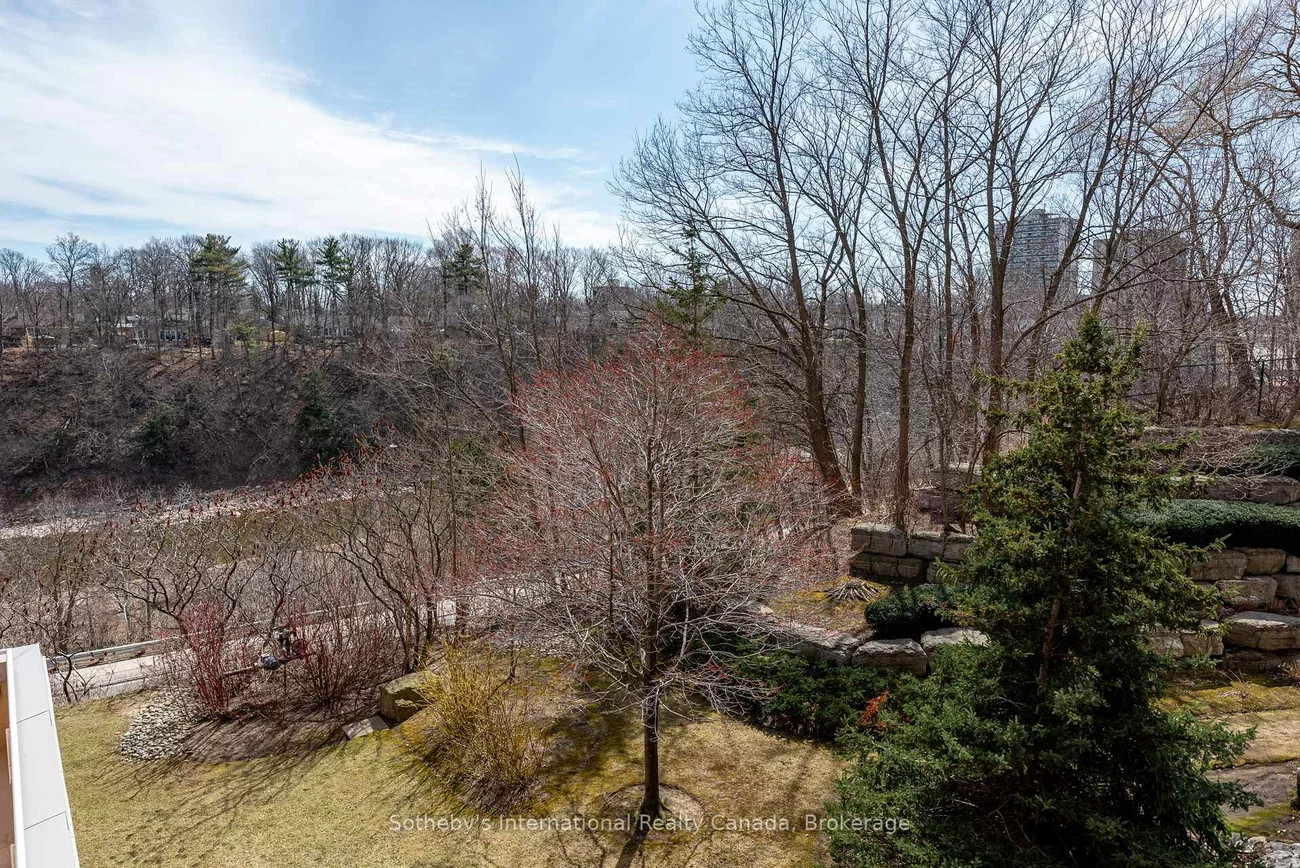 50, Old Mill, 1014 - QE Queen Elizabeth, Oakville