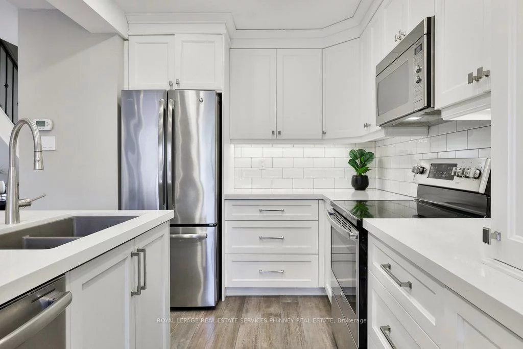 1558, Lancaster, 1005 - FA Falgarwood, Oakville