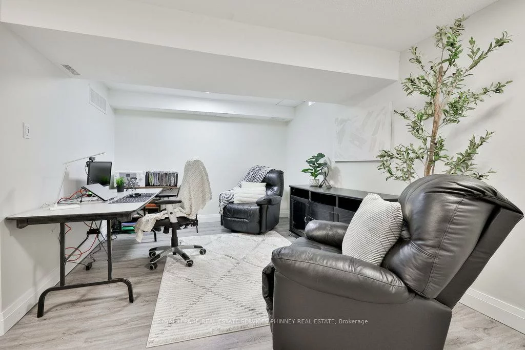 1558, Lancaster, 1005 - FA Falgarwood, Oakville