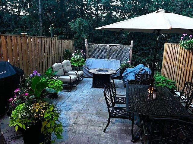 1558, Lancaster, 1005 - FA Falgarwood, Oakville