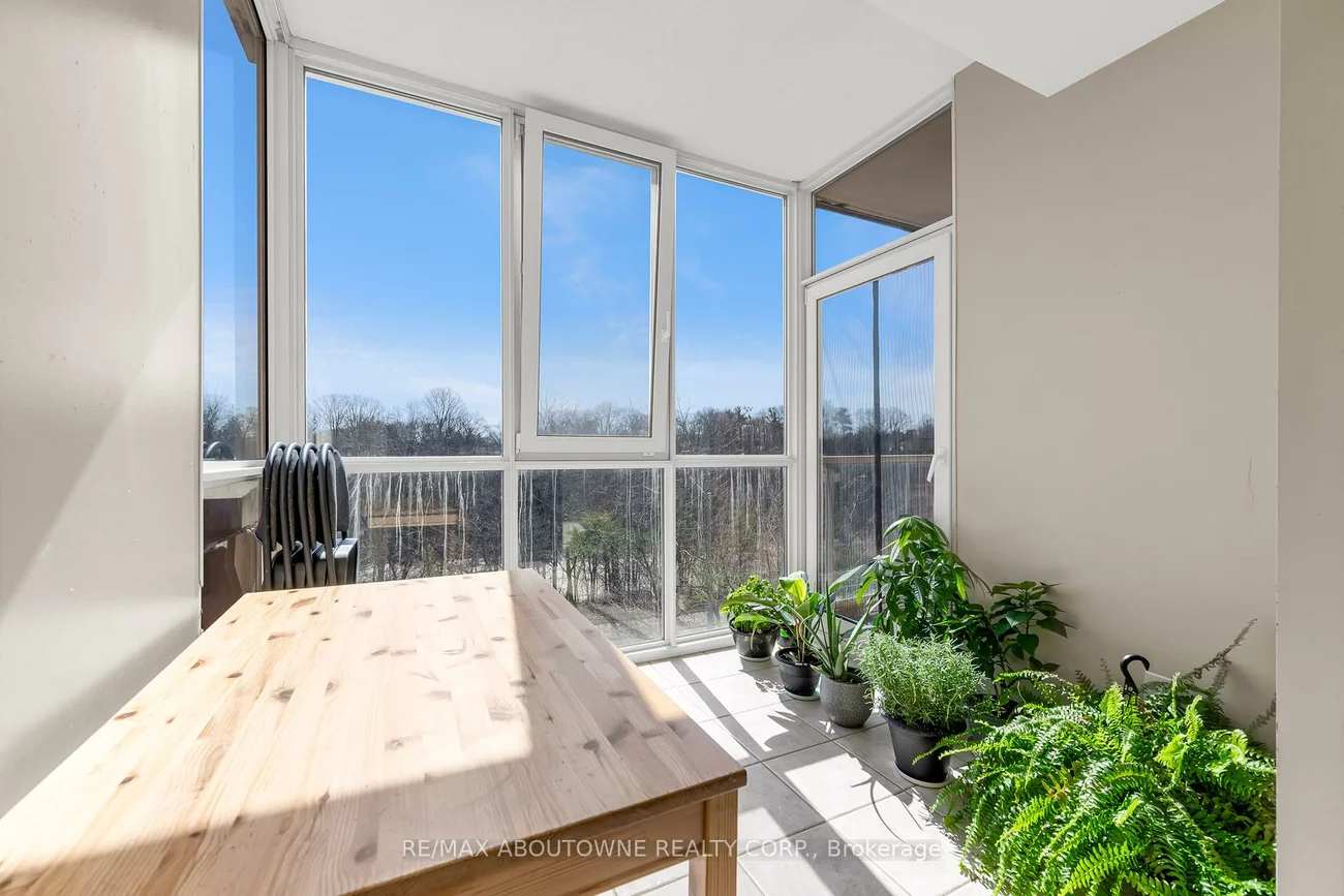 60, Old Mill, 1014 - QE Queen Elizabeth, Oakville