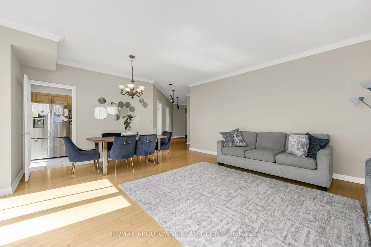 60, Old Mill, 1014 - QE Queen Elizabeth, Oakville