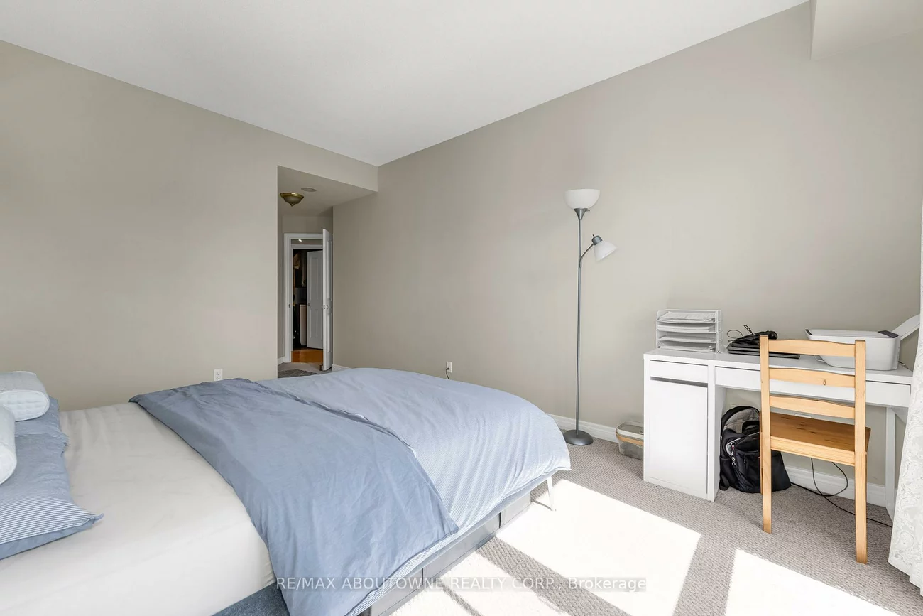 60, Old Mill, 1014 - QE Queen Elizabeth, Oakville