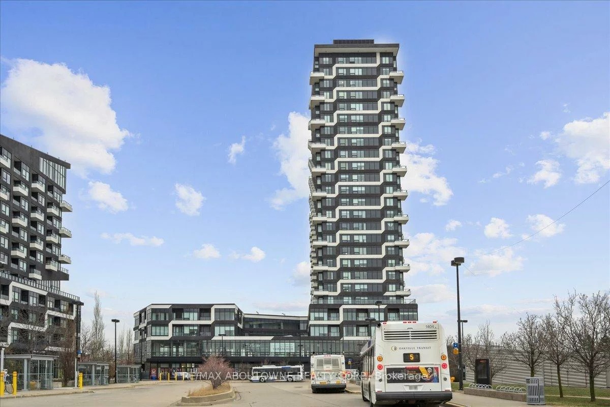 297, Oak Walk, 1015 - RO River Oaks, Oakville