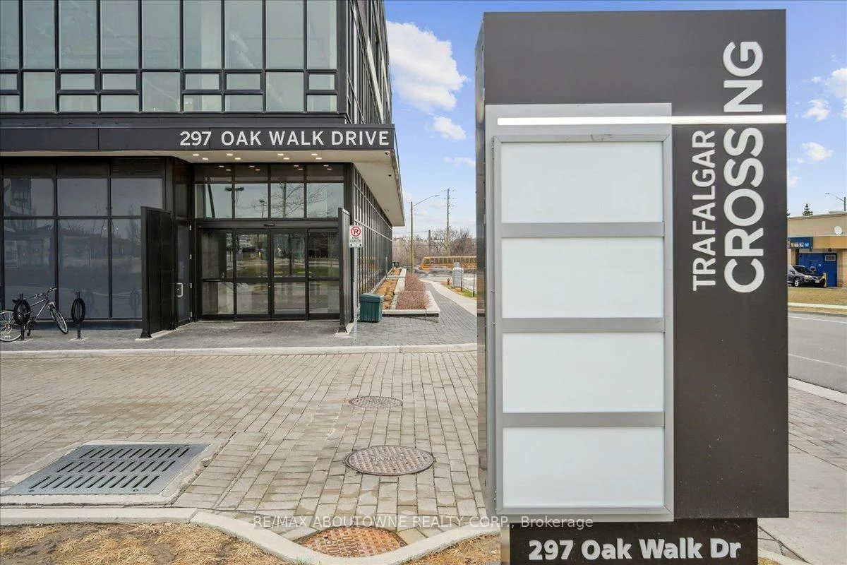 297, Oak Walk, 1015 - RO River Oaks, Oakville