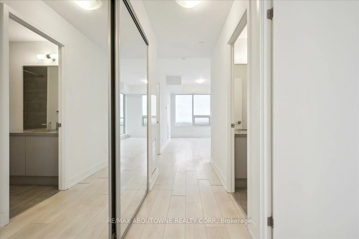 297, Oak Walk, 1015 - RO River Oaks, Oakville