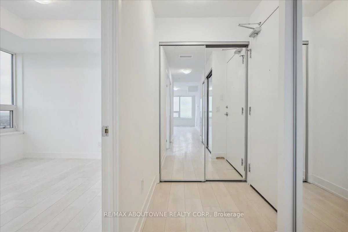 297, Oak Walk, 1015 - RO River Oaks, Oakville