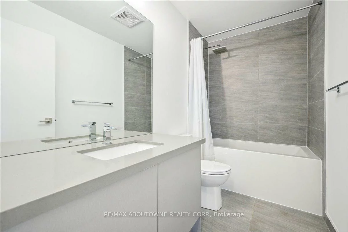 297, Oak Walk, 1015 - RO River Oaks, Oakville