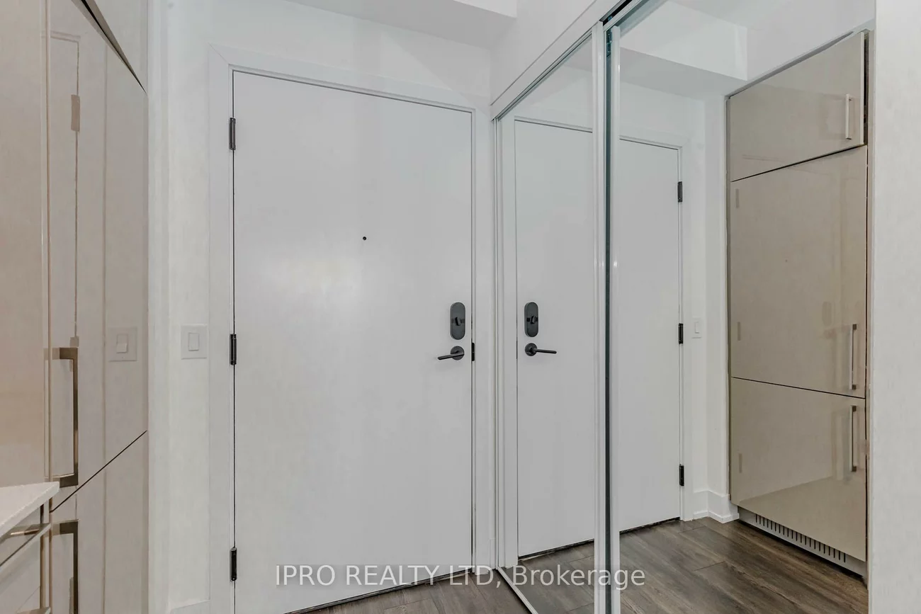 2450, OLD BRONTE, 1019 - WM Westmount, Oakville
