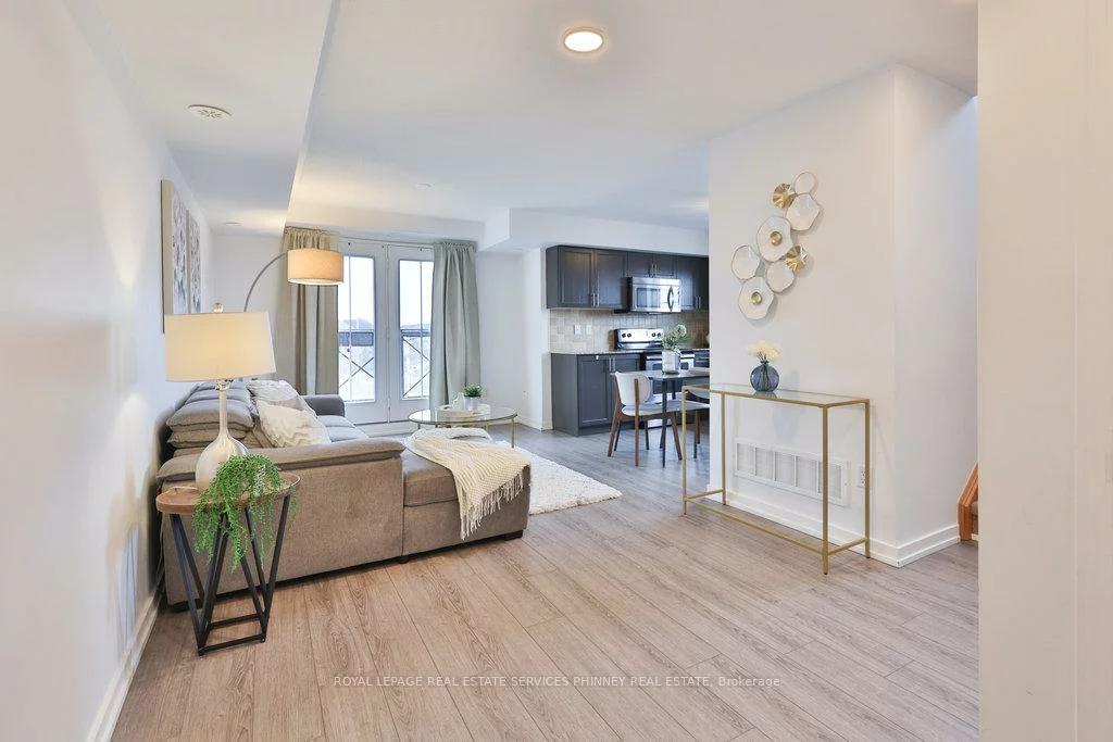 2500, Post, 1015 - RO River Oaks, Oakville