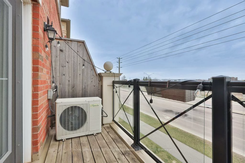 2500, Post, 1015 - RO River Oaks, Oakville