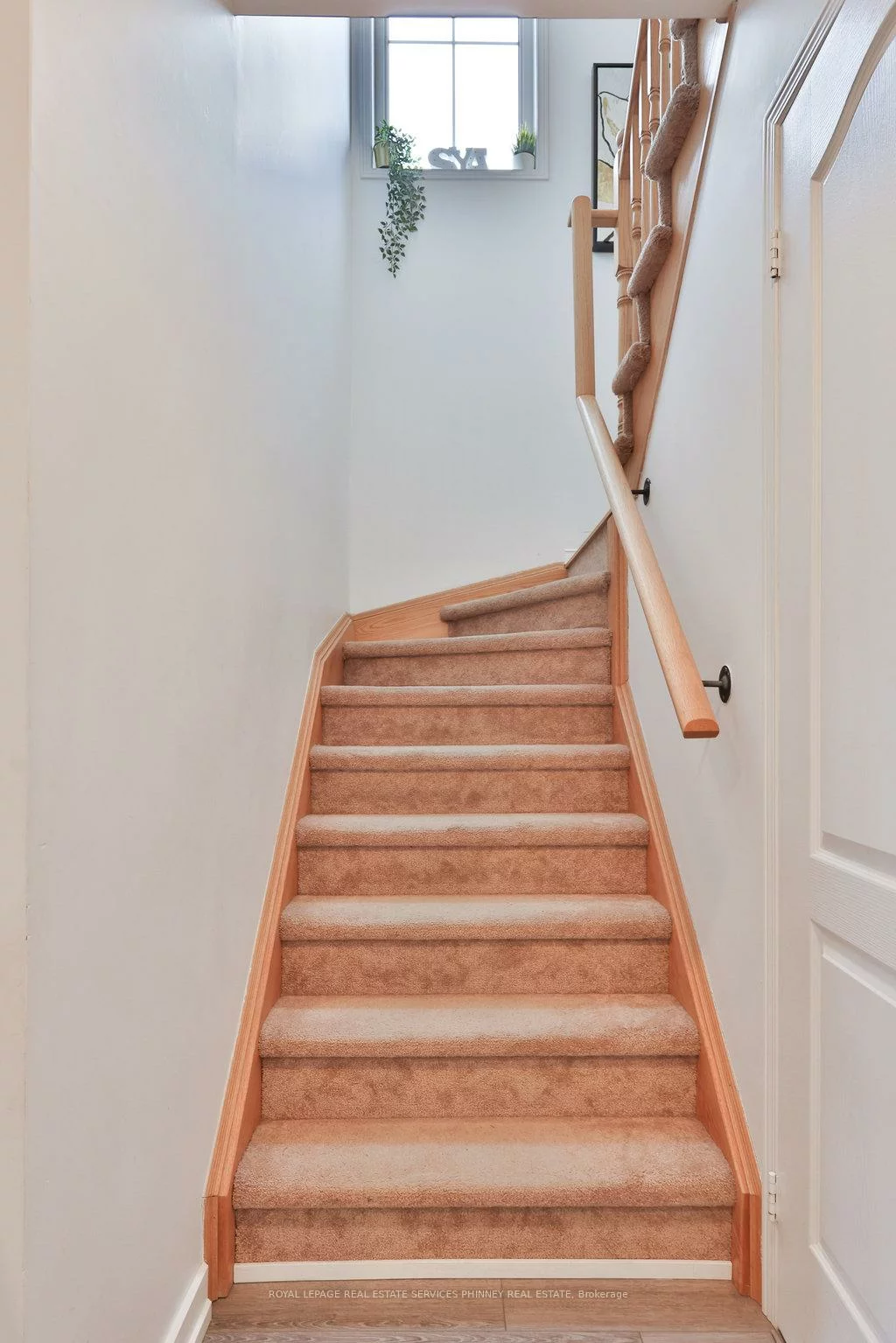 2500, Post, 1015 - RO River Oaks, Oakville