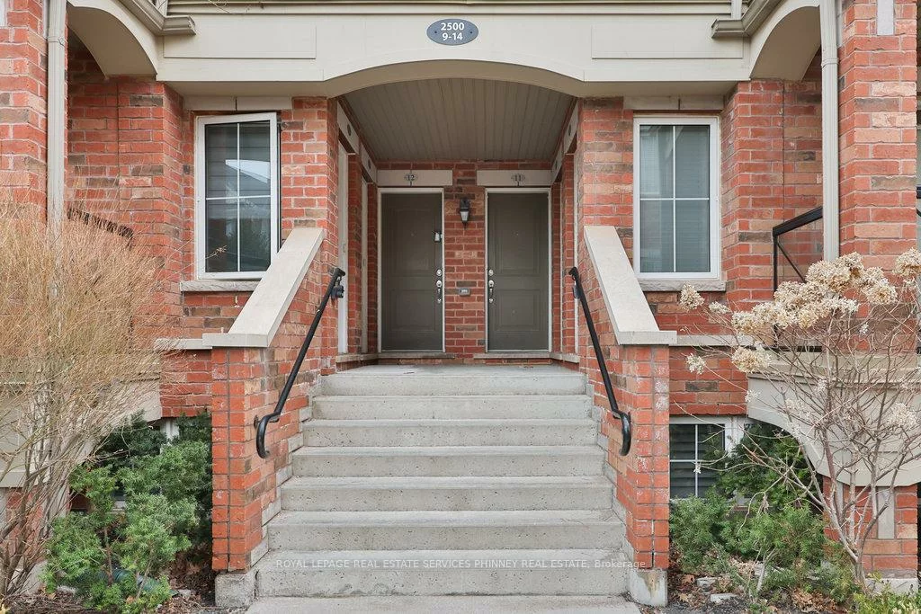 2500, Post, 1015 - RO River Oaks, Oakville