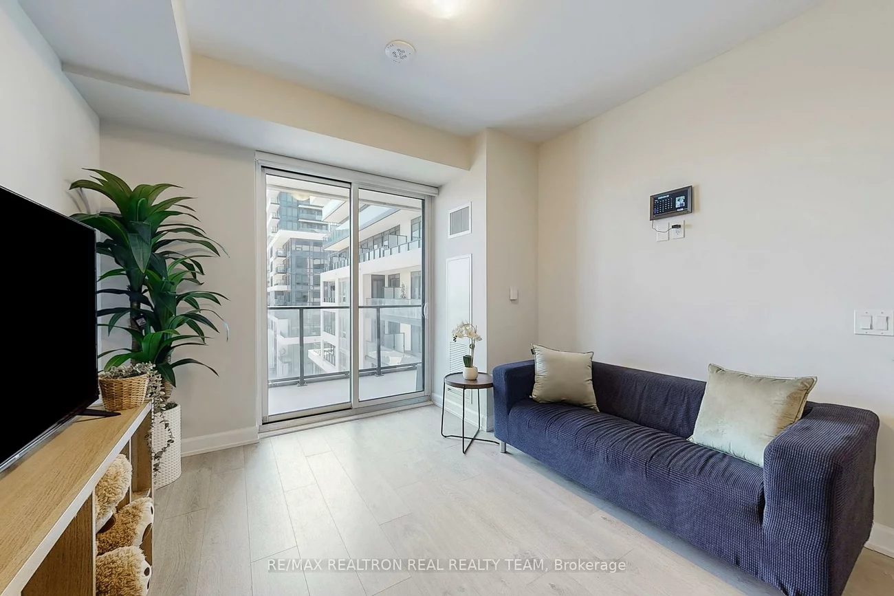 3220, William Coltson, 1010 - JM Joshua Meadows, Oakville
