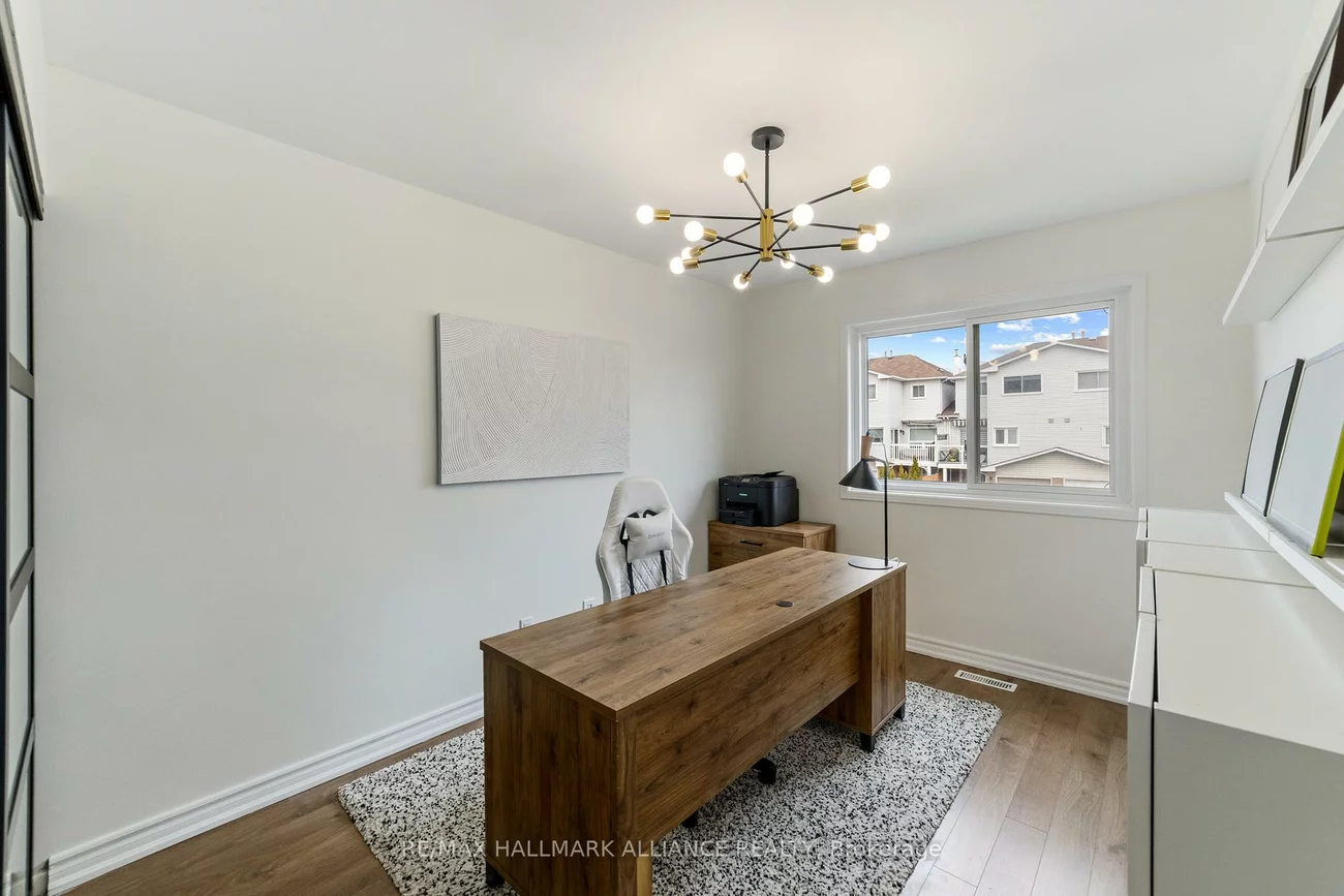 2350, Grand Ravine, 1015 - RO River Oaks, Oakville
