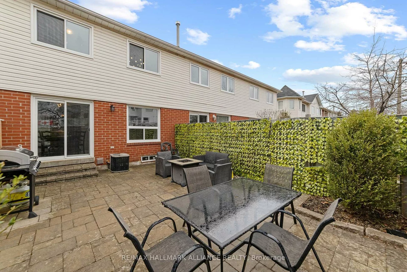 2350, Grand Ravine, 1015 - RO River Oaks, Oakville