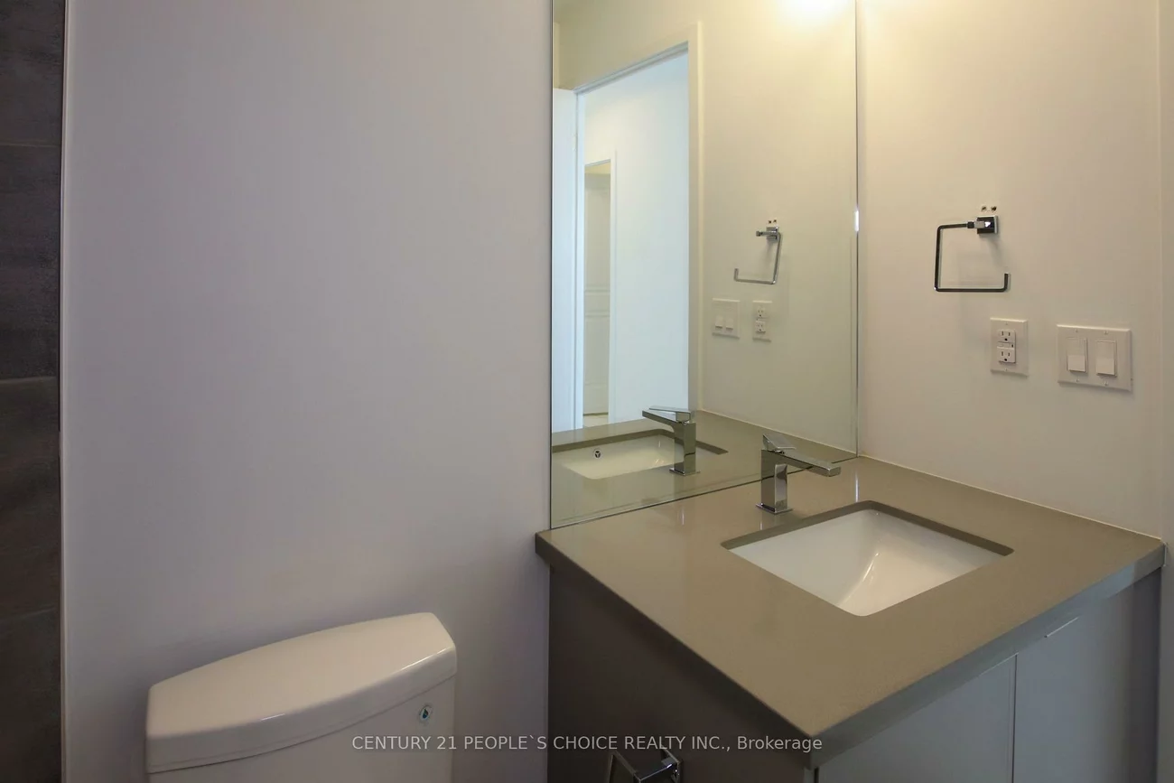 297, Oak Walk, 1015 - RO River Oaks, Oakville