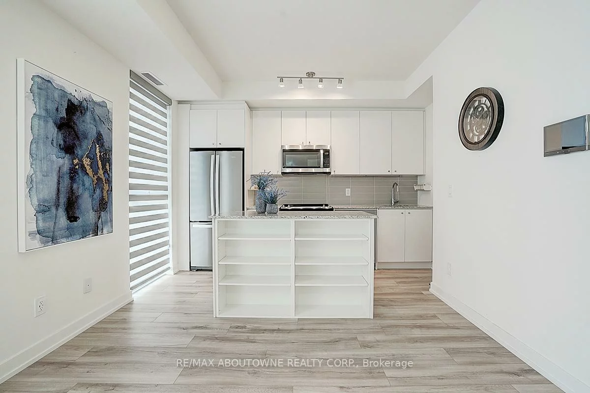 335, Wheat Boom, 1010 - JM Joshua Meadows, Oakville