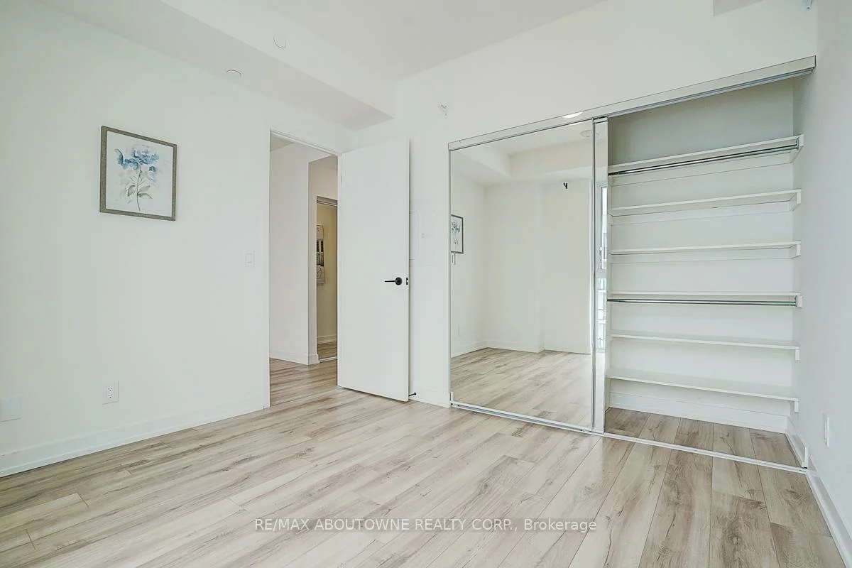 335, Wheat Boom, 1010 - JM Joshua Meadows, Oakville