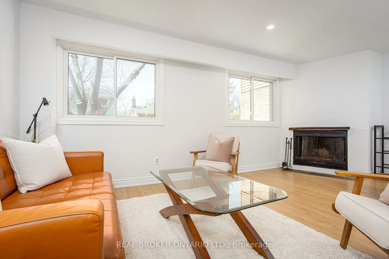 1135, McCraney, 1003 - CP College Park, Oakville