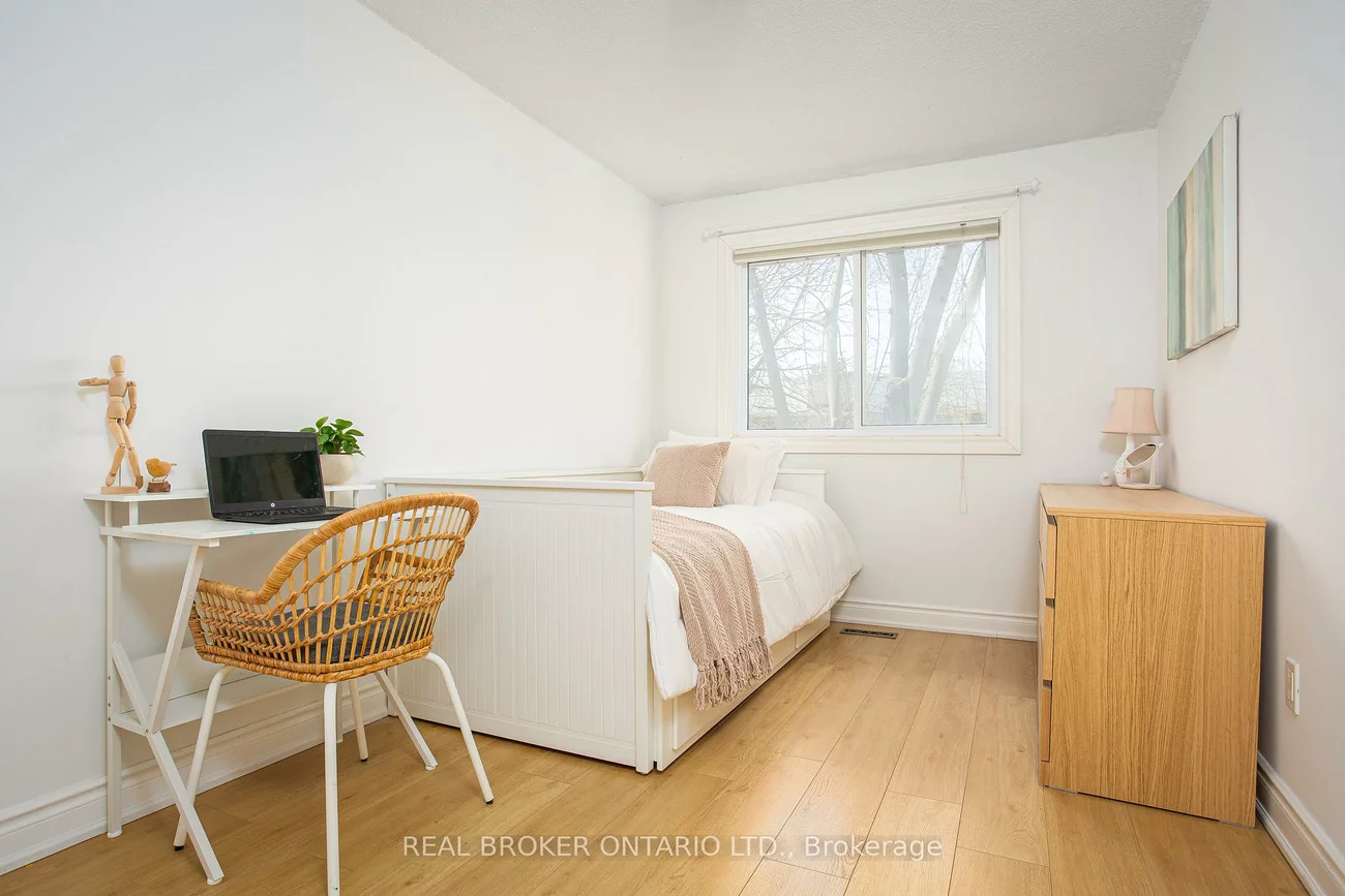 1135, McCraney, 1003 - CP College Park, Oakville