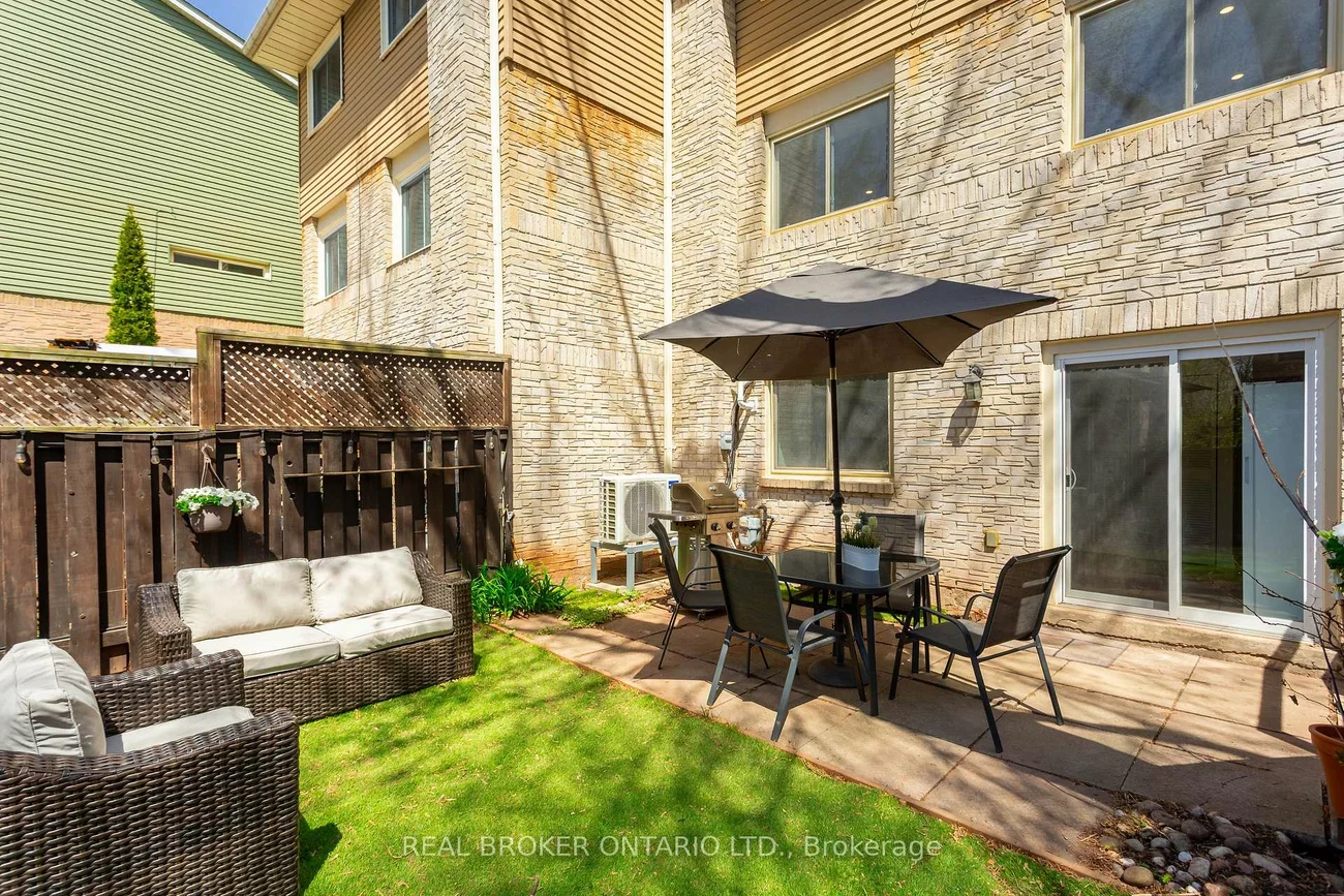1135, McCraney, 1003 - CP College Park, Oakville