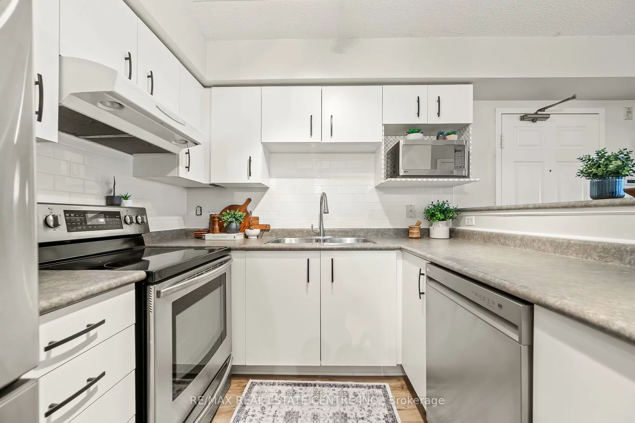 1440, Bishops, 1007 - GA Glen Abbey, Oakville