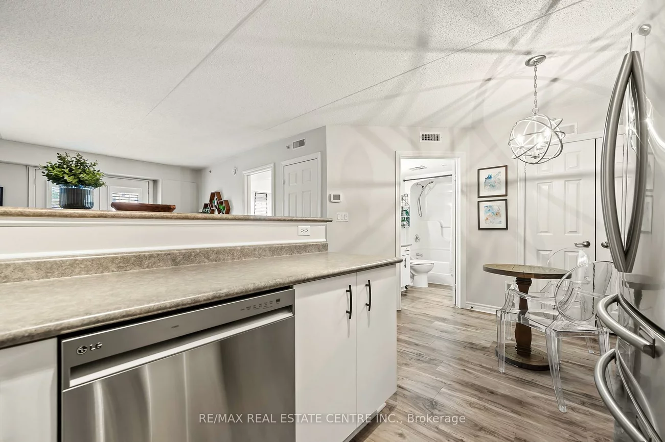 1440, Bishops, 1007 - GA Glen Abbey, Oakville