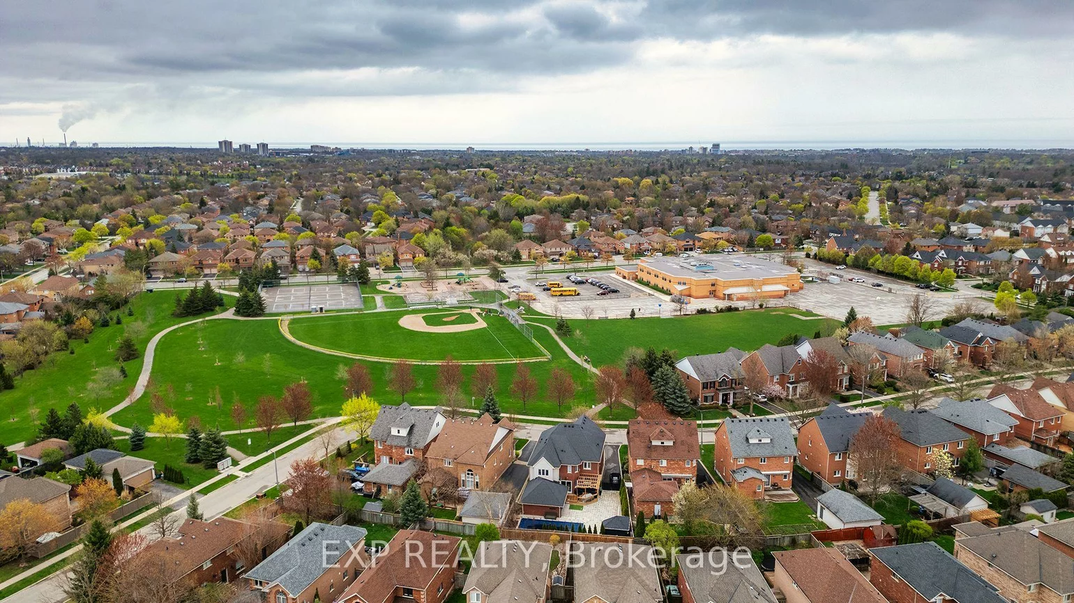 405, Dundas, 1008 - GO Glenorchy, Oakville