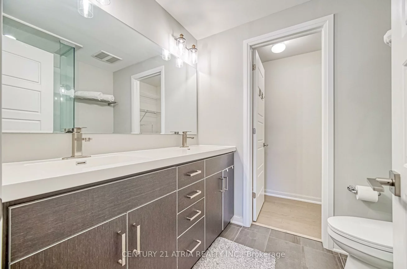 3028, Creekshore, 1008 - GO Glenorchy, Oakville