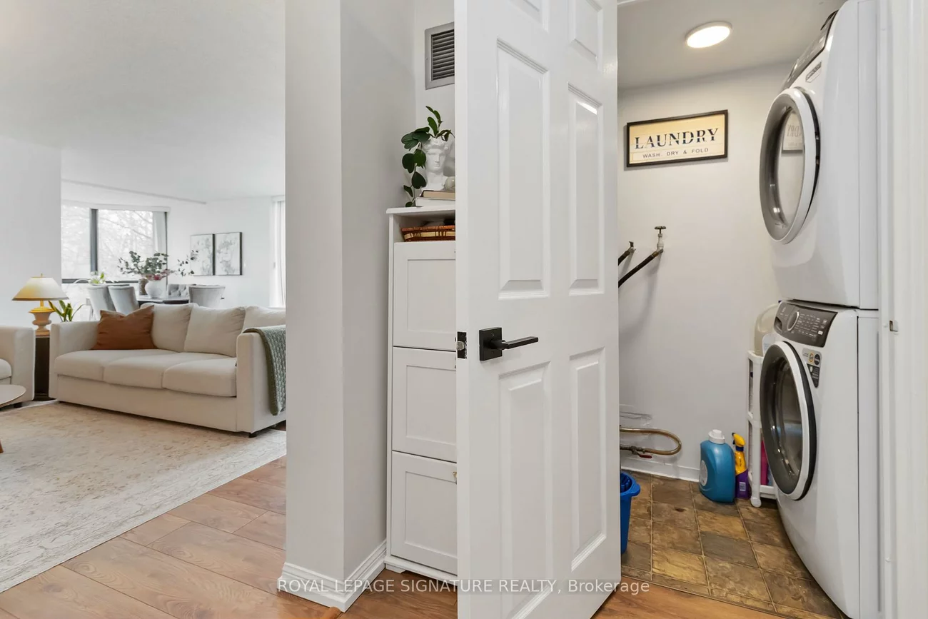 1230, Marlborough, 1003 - CP College Park, Oakville