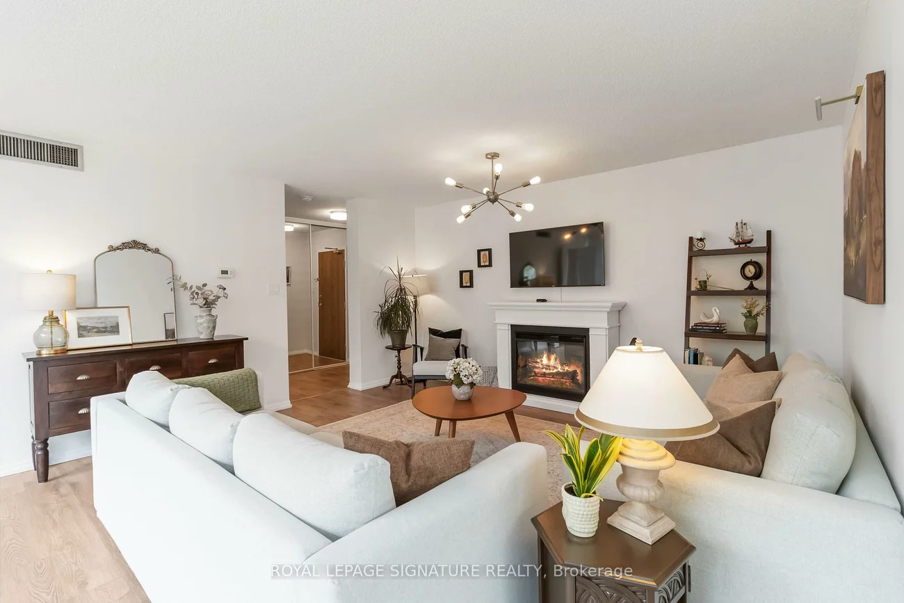 1230, Marlborough, 1003 - CP College Park, Oakville