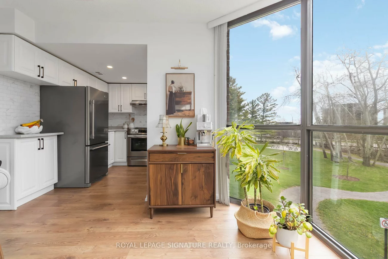 1230, Marlborough, 1003 - CP College Park, Oakville