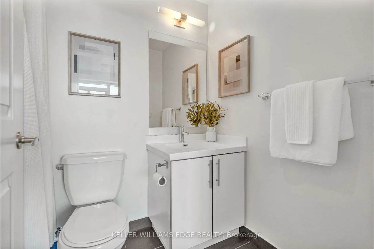 65, Speers, 1002 - CO Central, Oakville