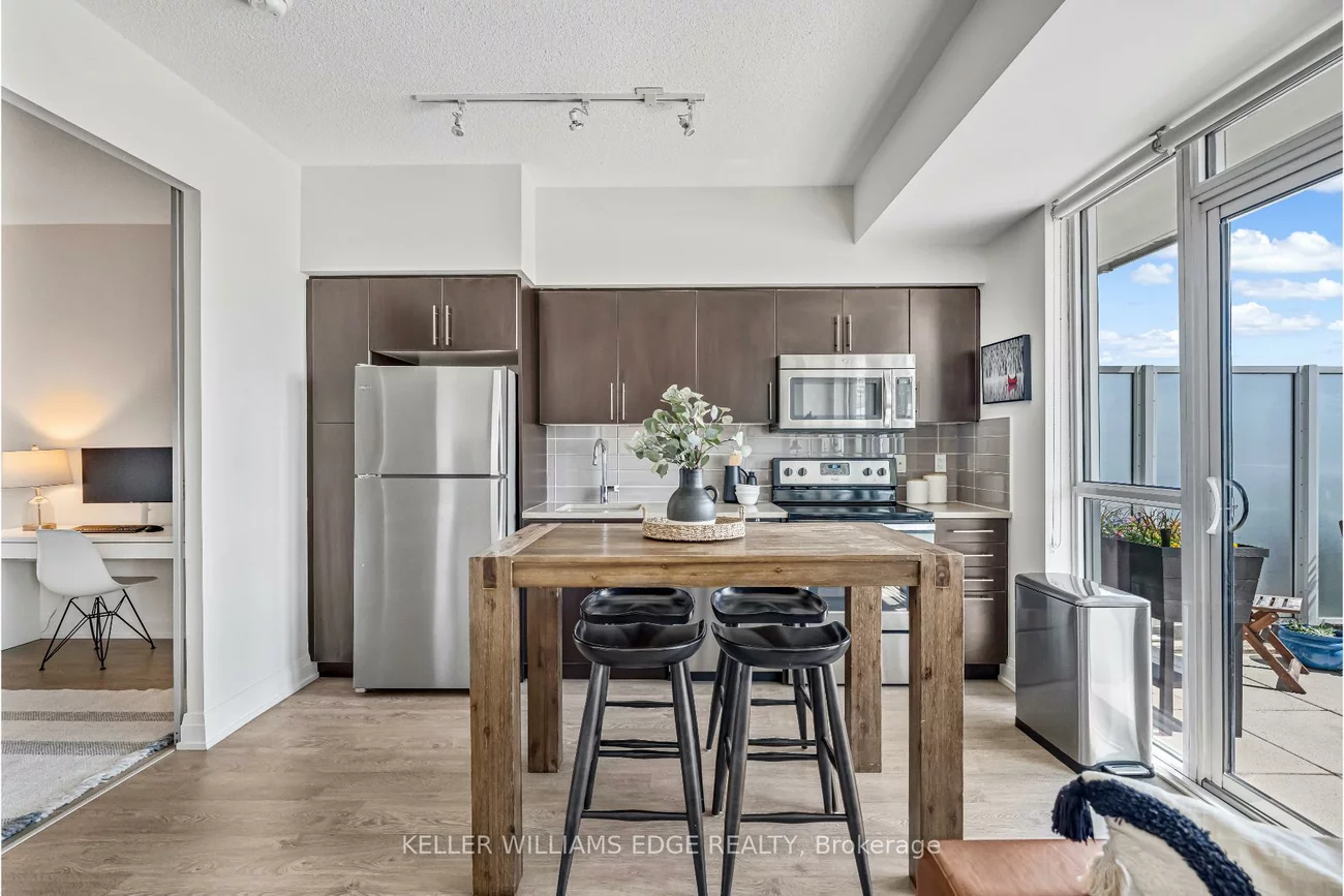 65, Speers, 1002 - CO Central, Oakville
