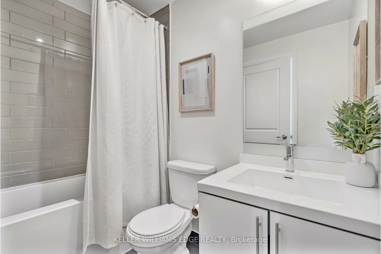 65, Speers, 1002 - CO Central, Oakville