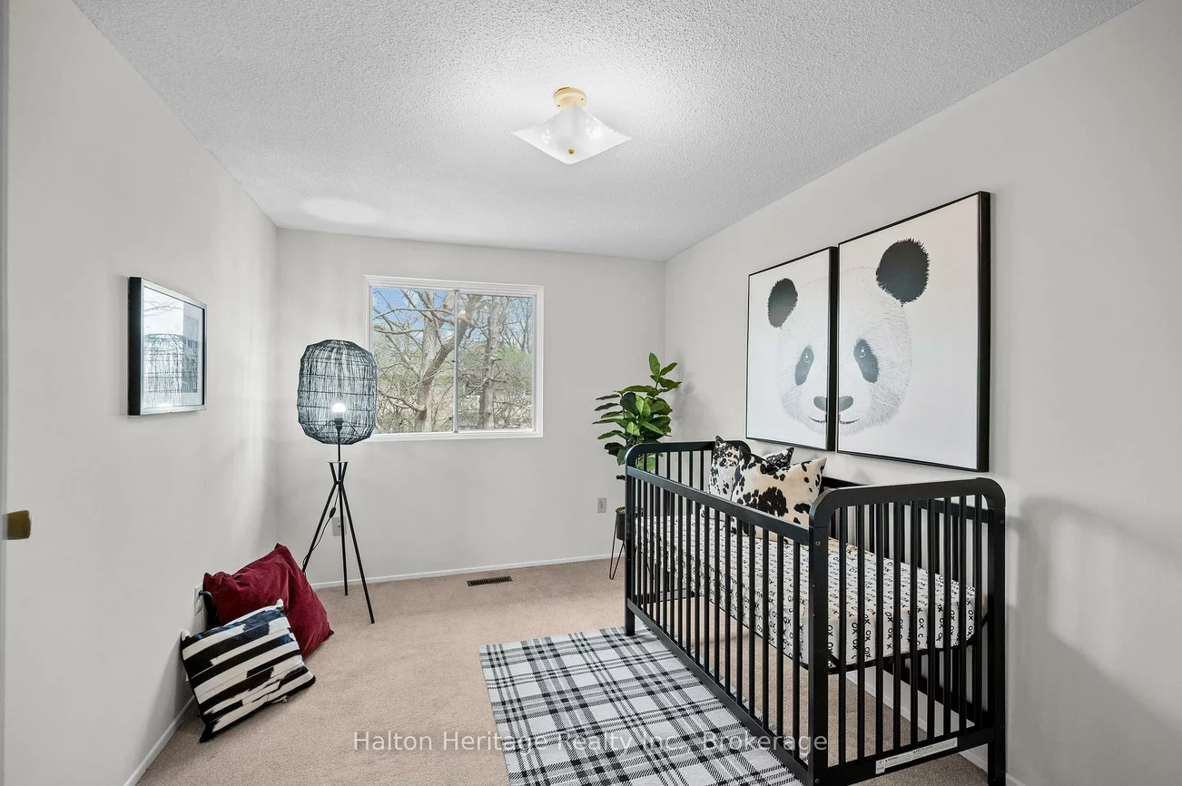 1556, Lancaster, 1005 - FA Falgarwood, Oakville